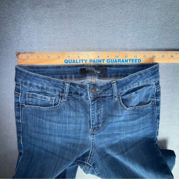 Stitch Star Women's Blue Cropped Jeans with Floral Embroidery Stretch size 8 - Picture 9 of 14